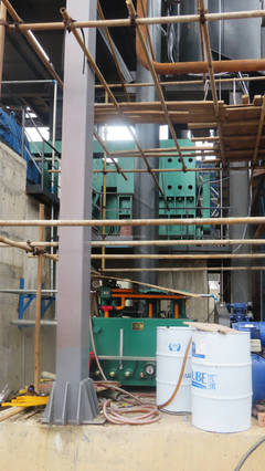 新能源电池硫酸锰化工厂新辊压机轴承润滑脂初装